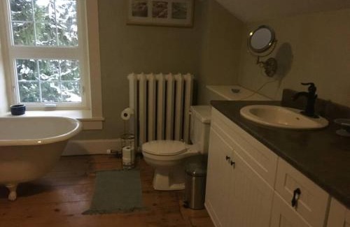 West Grey House | Stone Farm House Spa Retreat