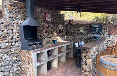 Uceda House | Stone Garden, Casa en plena naturaleza
