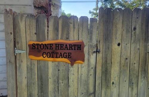 Clovis House | Stone Hearth Cottage in tranquil Clovis