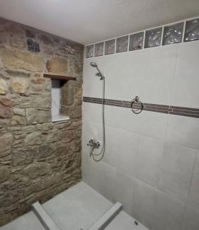 Sipiada Apartment | Stone House 2025
