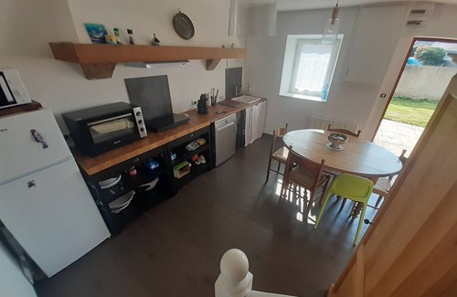 Ploumilliau House | Stone house 60 m2 with garden in the town center near the beaches