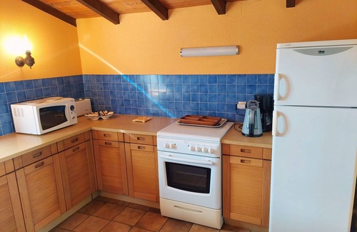 Sibiril House | Stone House in Sibiril near Sandy Beach