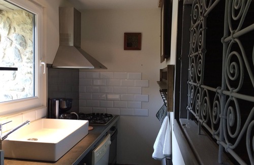 Dragey-Ronthon Cottage | Stone house in the Bay of Mont St Michel, 5mn from the beach