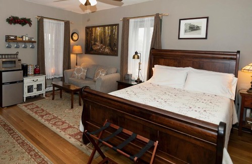 Crawford Hotel | Stone House Inn