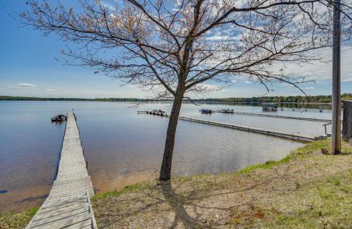 Stone Lake House | Stone Lake Cabin with Private Deck and Fire Pit!