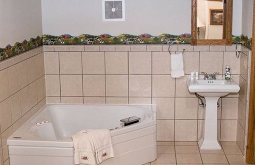Lanesboro Hotel | Stone Mill Hotel & Suites