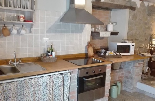 Boveglio Apartment | Stone Rustico with garden in ancient village, Tuscany Exclusive whirlpool