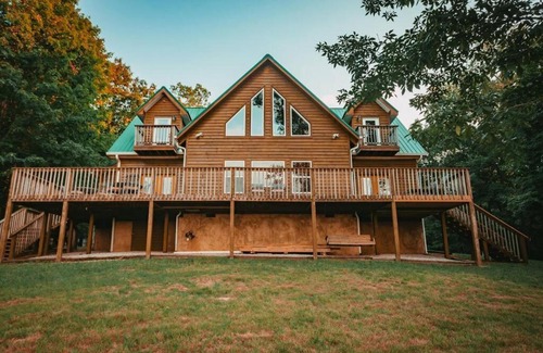 McMinnville House | Stone's Mountain View