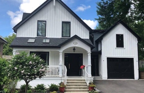 Stratford Apartment | Stone's Throw Stratford - The Loftnn