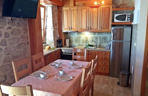 Jesenice Villa | Stone Villa Dvori in Jesenice