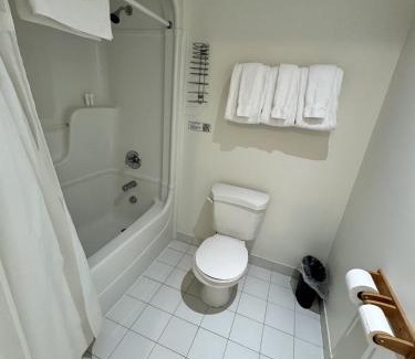 St. Mary's Hotel | Stone Willow Inn