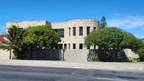Struisbaai House | Stonehouse on Main