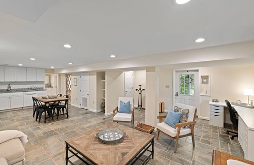 Cobham Cottage | Stonemont Farm Cottage in Keswick near Vineyards!