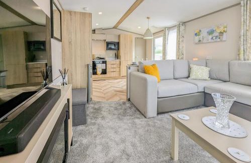 Cheshire West and Chester House | Stonewood Country Lodge