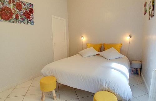 Pierre-Benite Apartment | Stop Chez M Cozy # Qualité # Confort # Simplicité