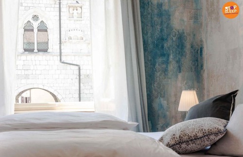 Venzone House | Stop & Sleep Venzone