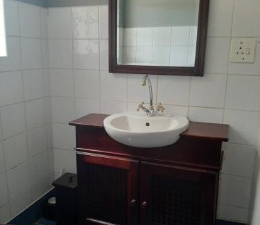 Rustenburg Bed & Breakfast | STORGE LODGE AND EVENTS VENUE