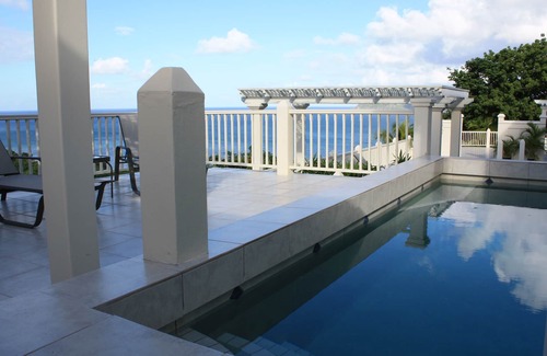 Oualie Bay Cottage | Storybook Cottage at Eden Villa - Private pool - jeep included