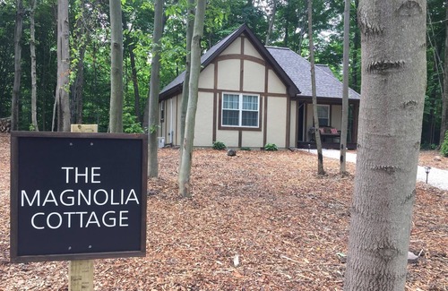 Geneva Cabin | Storybook Cottage in the Woods