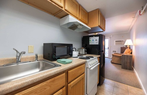 Stowe Area Condo | Stowe Studio – Winter Adventure Base