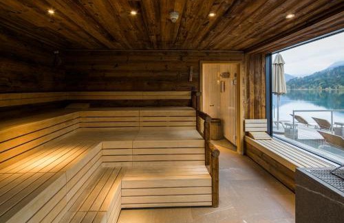 Neusach Hotel | Strandhotel am Weissensee