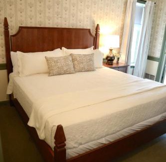 Strasburg Hotel | Strasburg Village Inn