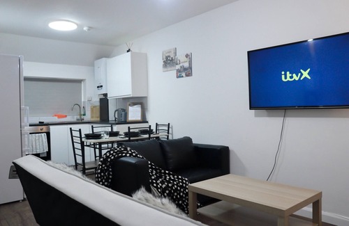 Stratford and New Town Apartment | Stratford-