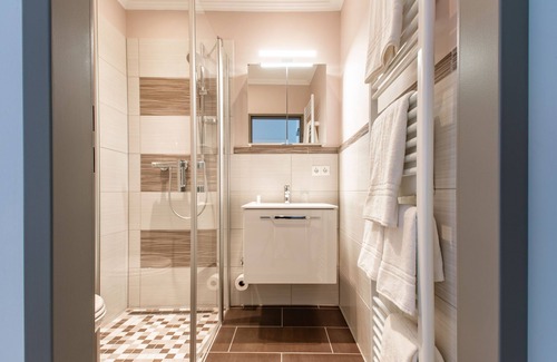 Lembruch Hotel | Stratmanns Haus am See