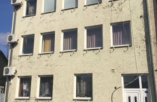 Nyiregyhaza Apartment | Strawberry appartment in the centre of the city