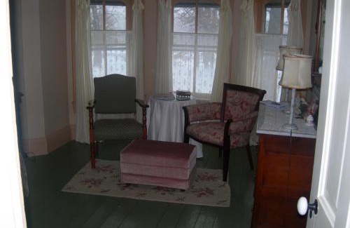 Muscatine Bed & Breakfast | Strawberry Farm B and B
