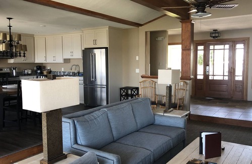 East Gull Lake House | Strawberry Hill House