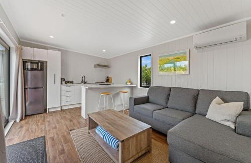 Waitahanui House | Streamside Fern Cabin - Waitahanui, Taupo