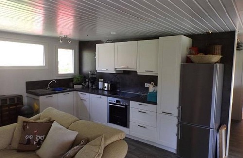 Bedekaspel House | Strecker, holiday home - holiday home, shower and bath, toilet, 2 bedrooms