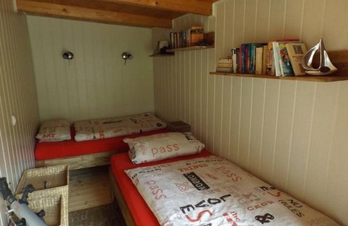 Bedekaspel House | Strecker, holiday home - holiday home, shower and bath, toilet, 2 bedrooms