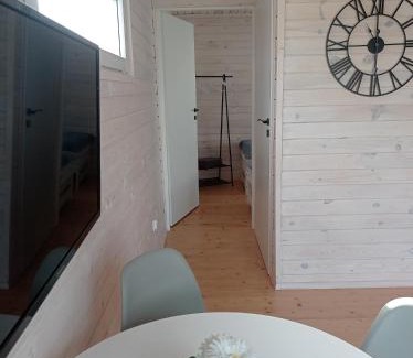 Brochow Cabin | Strefa Kampinos