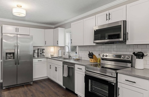 Forest House | Stress-Free Family Stay w/Movie Rm, Air Hockey, Private Nursery