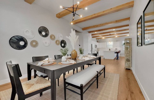 Queen Creek House | Stress-Free in Q.C Sleeps 8! Luxury Living, Low Cost