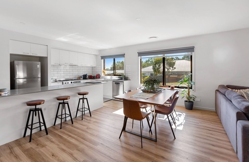 Mansfield House | Stringybark - Fantastic Family Accommodation