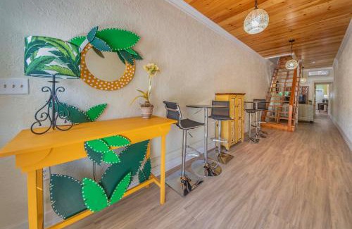 Kilmarnock Apartment | Stroll Into Town Cozy Apartment in Kilmarnock