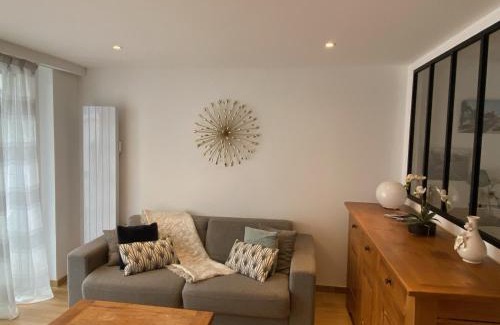 Prado - Republique Apartment | Studio 30 M2 Hyper centre, Neuf, Parking Gratuit, 3 Étoiles