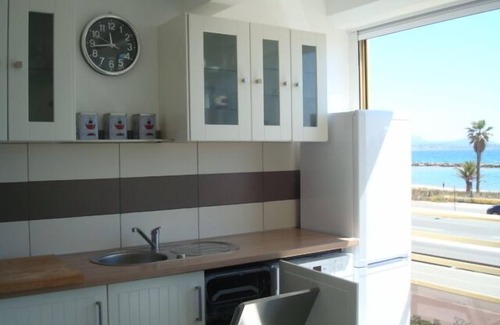 Frejus Apartment | STUDIO (4 pers) 50 m from water.PARK,CLIM. Exceptional view