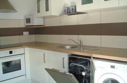 Frejus Apartment | STUDIO (4 pers) 50 m from water.PARK,CLIM. Exceptional view