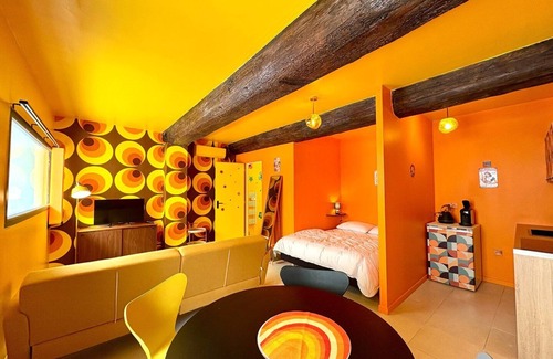 Quartier Administrations Apartment | Studio 54 - Real bedroom - heart of the city - A/C