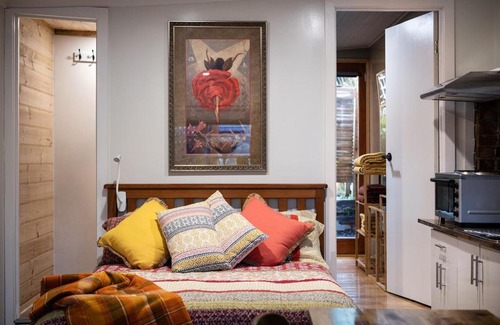 Hepburn Springs Apartment | Studio 6