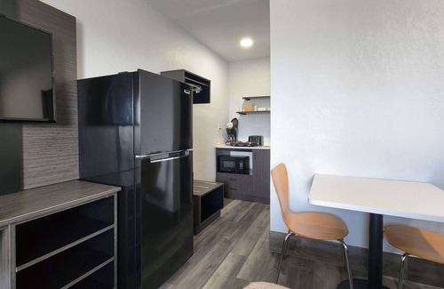 Galveston Hotel | Studio 6 Galveston, TX