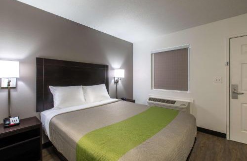 Conestee Hotel | Studio 6-Greenville, SC - I-85 Near Downtown