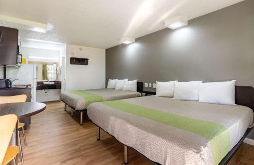 Temple Hotel | Studio 6-Temple, TX