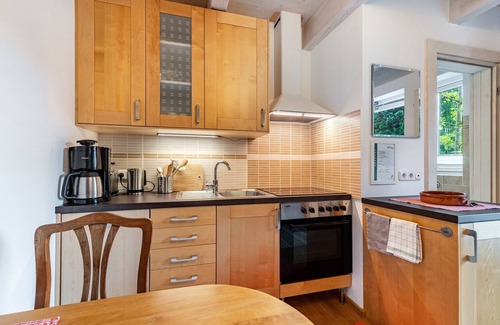 Pries Apartment | Studio Apartment 'Apartment Im Schwedenhaus' with Private Terrace, Private Garden and Wi-Fi