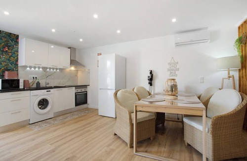 Gaula Apartment | Studio Apartment 'Casa Belavista' with Sea View, Wi-Fi and Air Conditioning