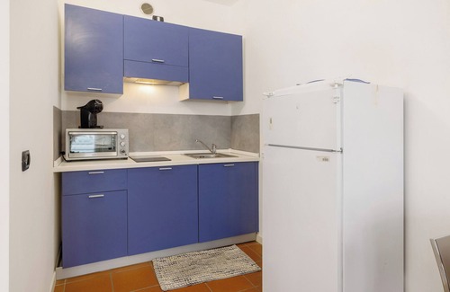 Cardona Apartment | Studio Apartment 'Dimora Il Feudo Apt 2' with Shared Pool, Wi-Fi and Air Conditioning